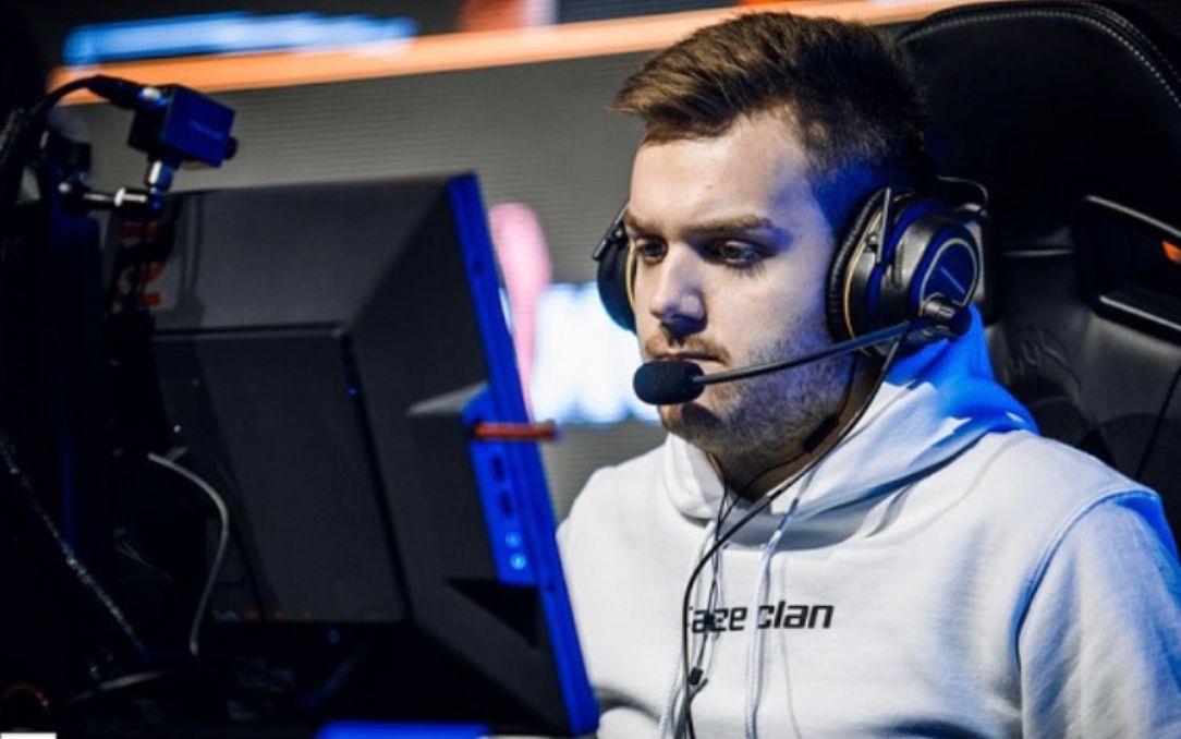 今天的德国杯首发阵容： Tarzan 对阵他旧俱乐部 Weibo Gaming